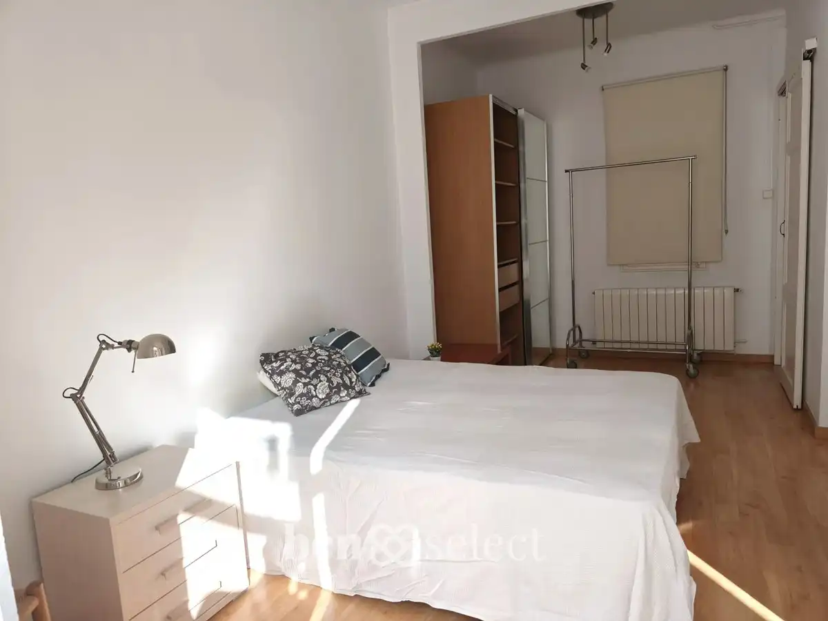 Schlafzimmer von Wohnung zum Verkauf in Barcelona mit Heizung, Parkett und Möbliert