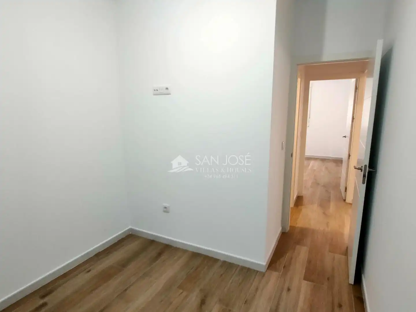 Schlafzimmer von Wohnung zum Verkauf in Aspe mit Klimaanlage und Heizung