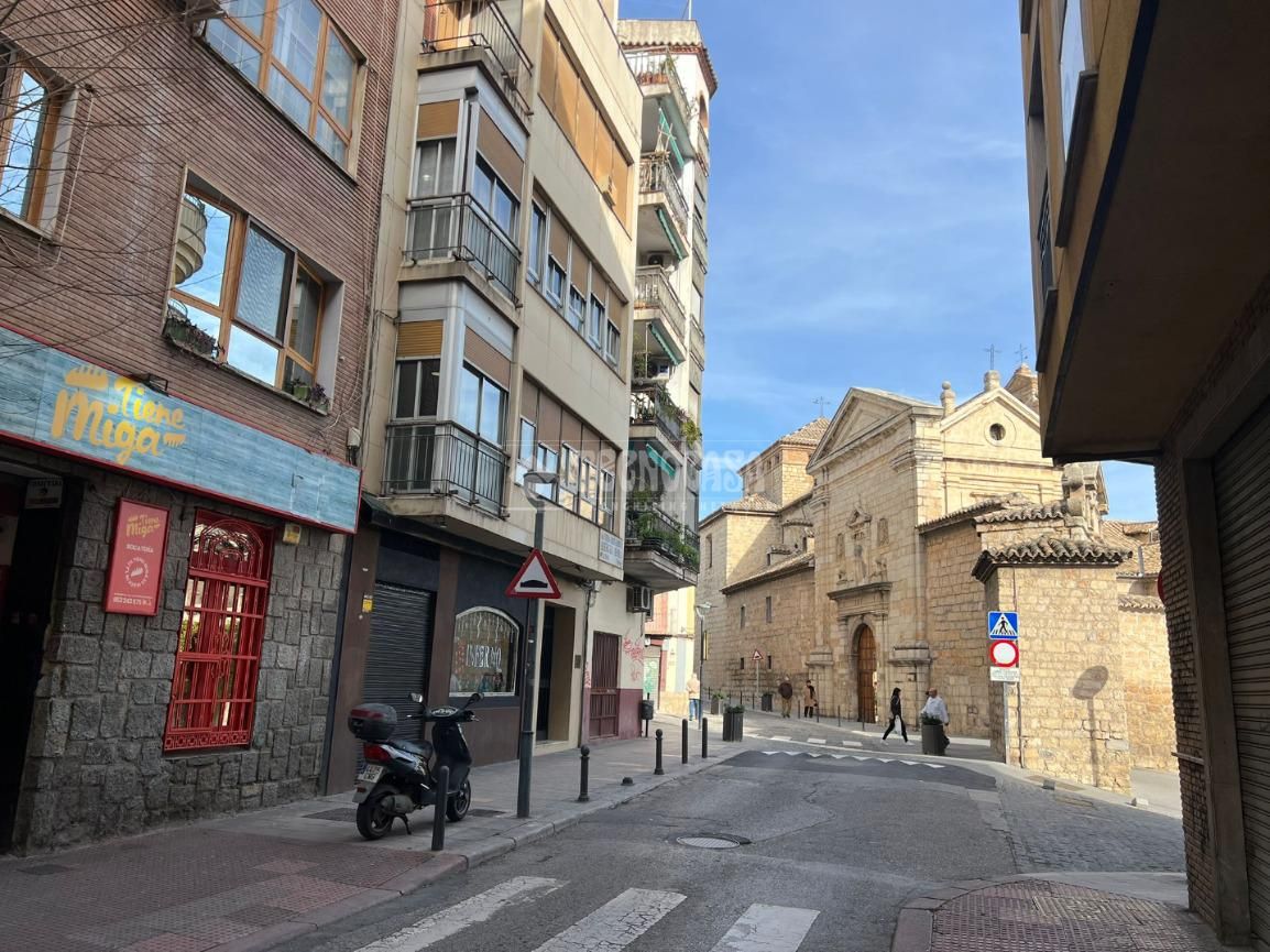 Flat for sale in San Ildefonso - Catedral,  Jaén Capital