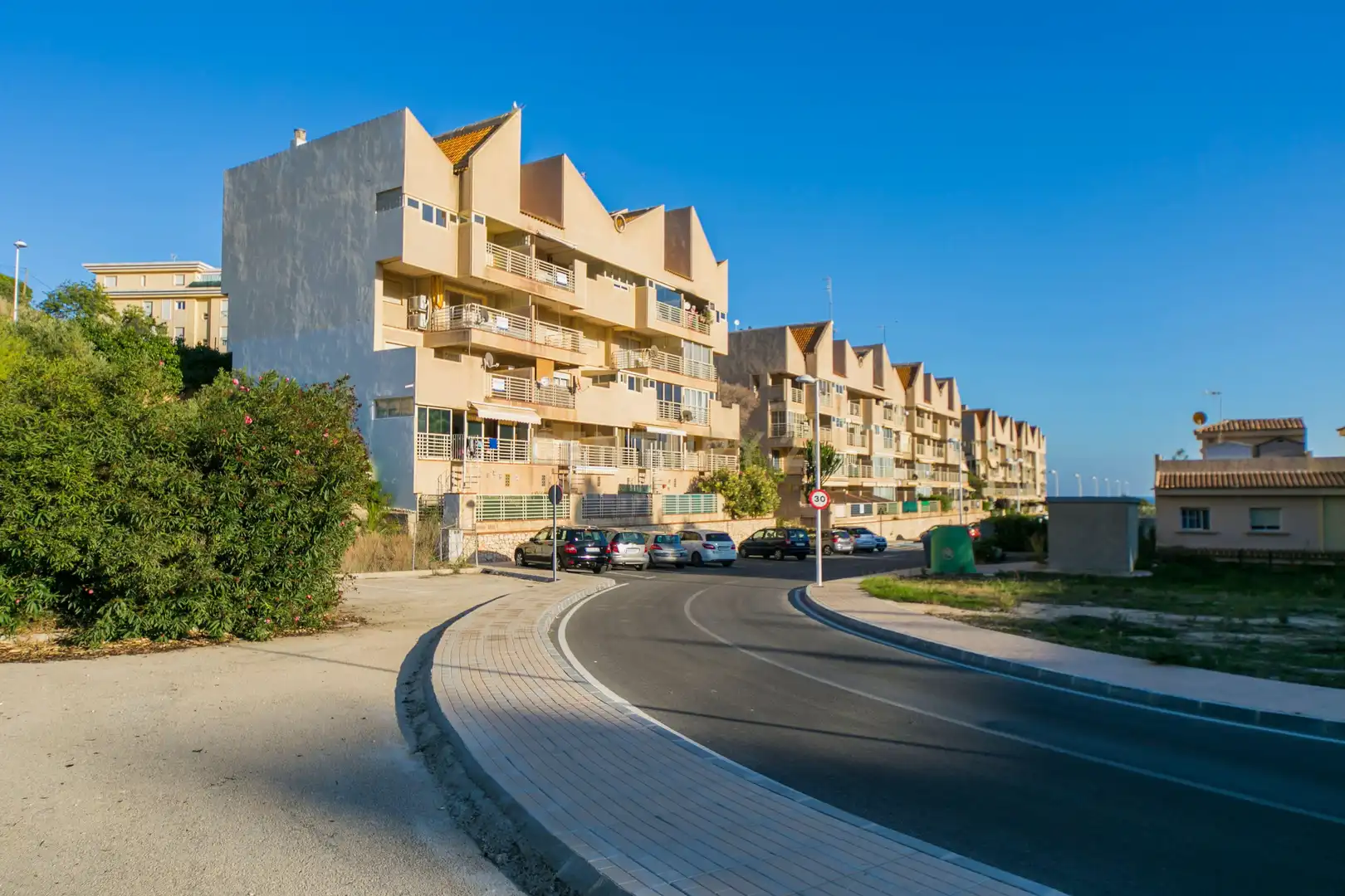 Exterior view of Apartments for rent in Calpe / Calp  with Air Conditioner, Oven and Washing machine