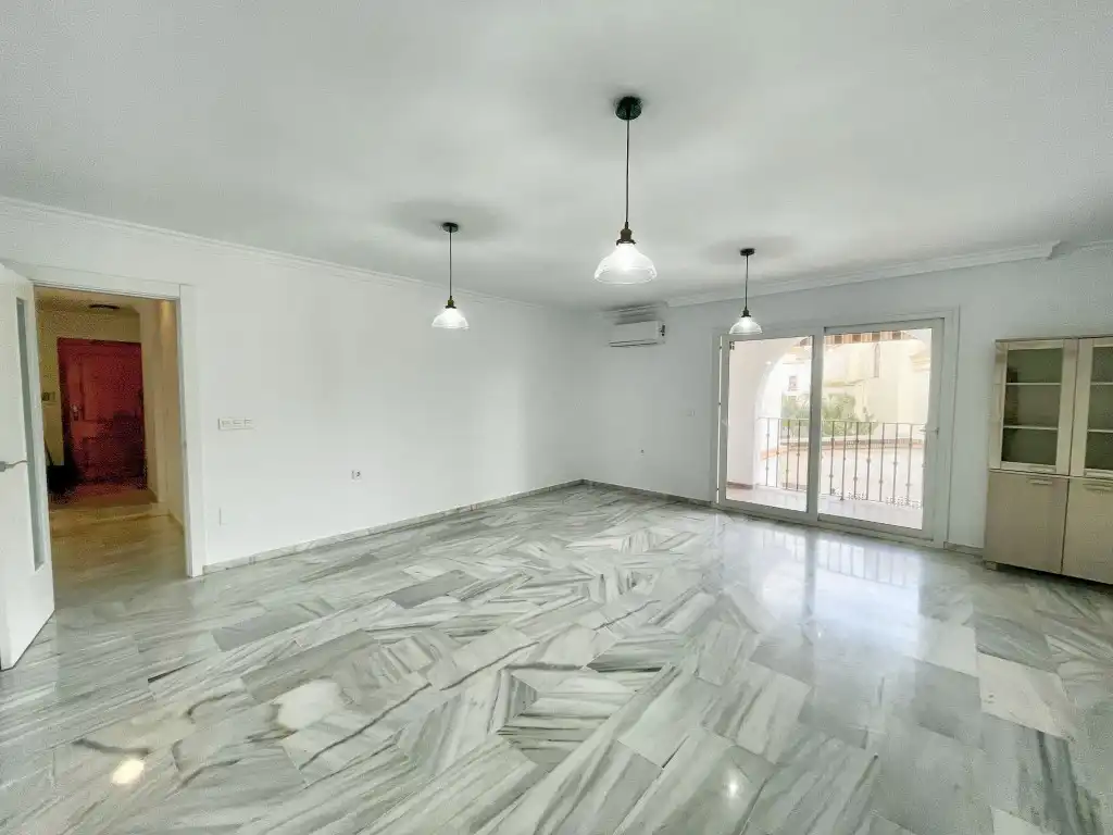 Comedor de Piso en venta en Vélez-Málaga con Aire acondicionado y Terraza