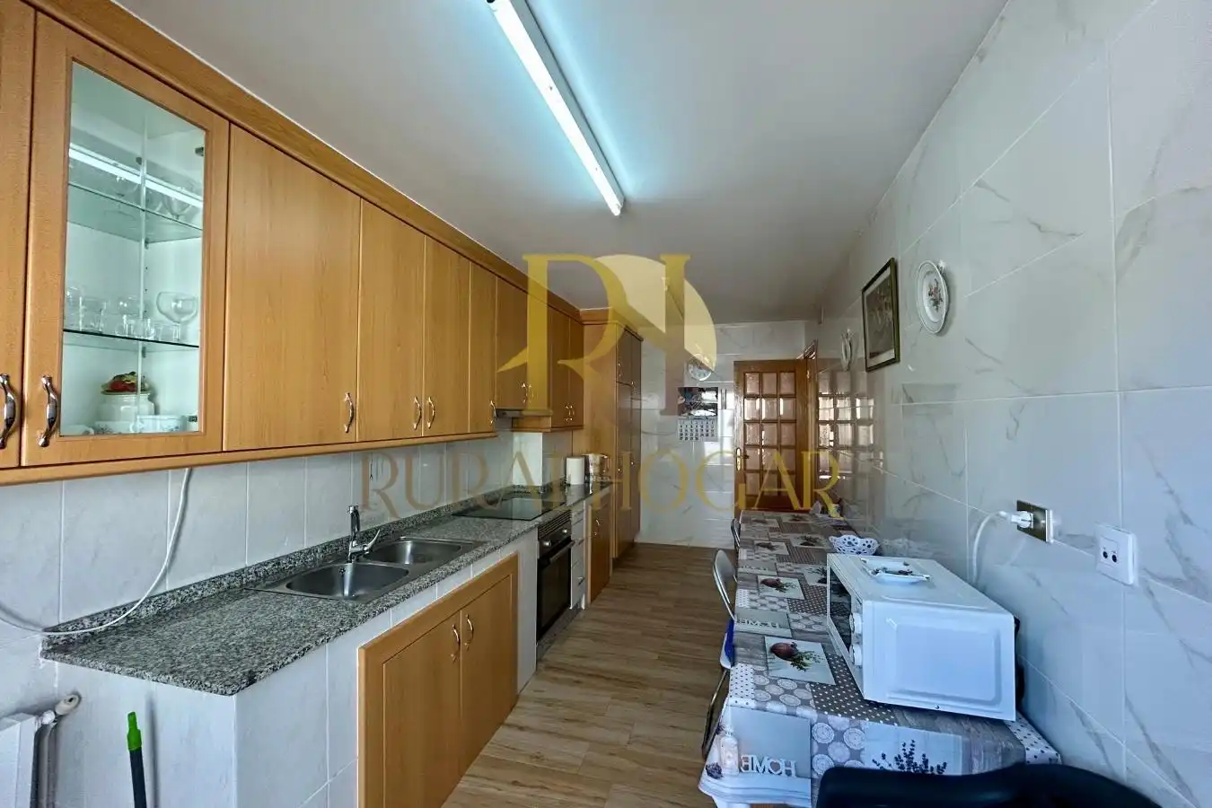 Cocina de Casa adosada en venta en Vilamartín de Valdeorras con Terraza