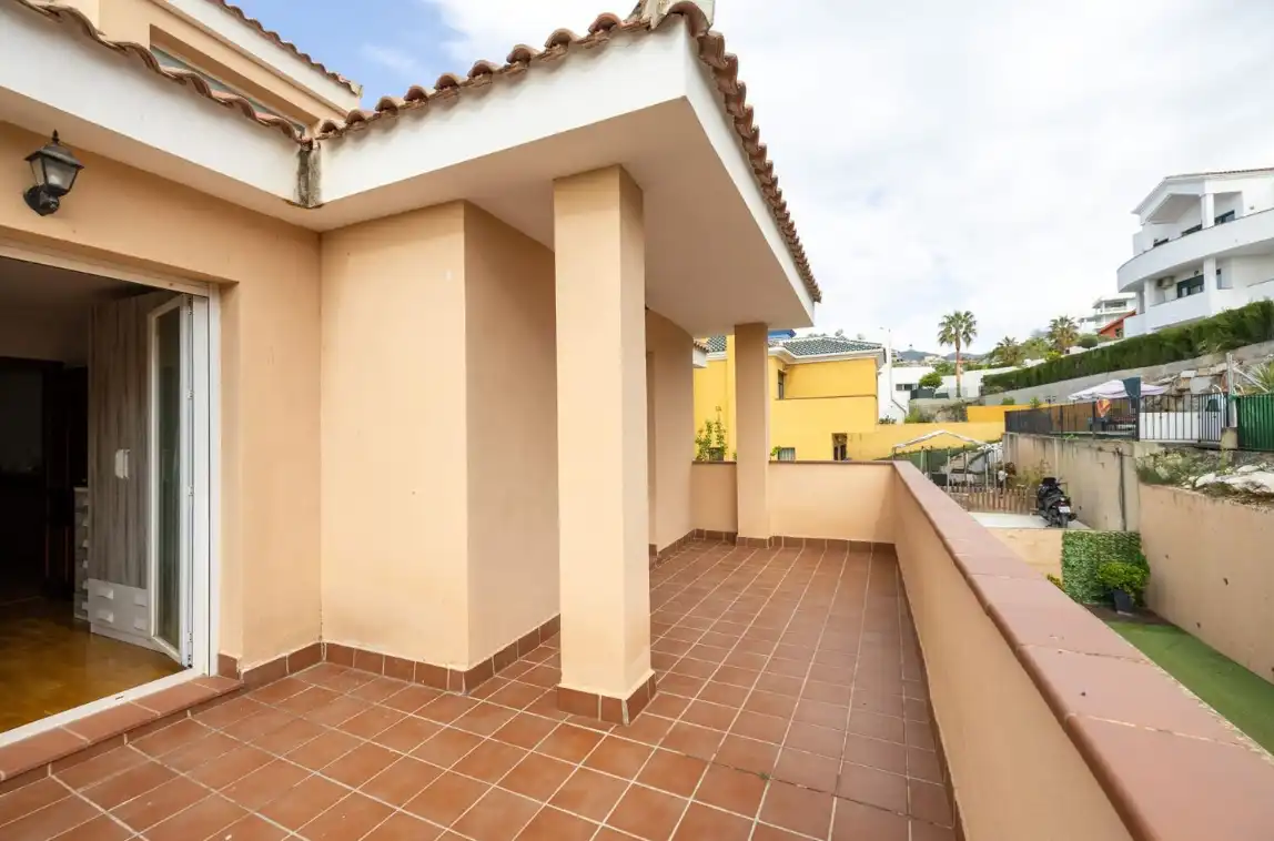 Terraza de Casa o chalet en venta en La Zubia con Aire acondicionado, Calefacción y Jardín privado