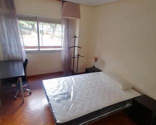 Dormitori de Apartament per a compartir en  Murcia Capital amb Moblat, Forn i Rentadora