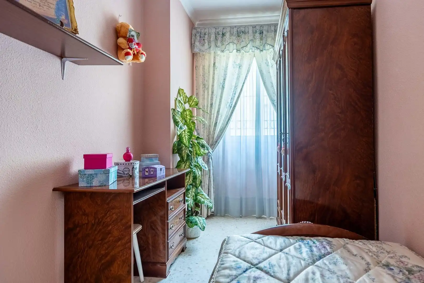 Bedroom of Flat for sale in Dos Hermanas  with Air Conditioner, Terrace and Balcony