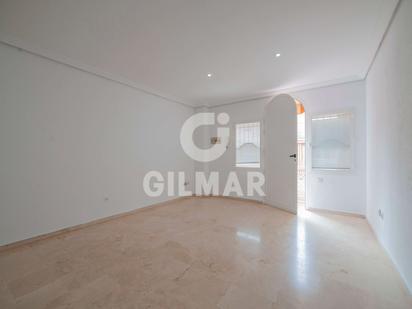 Living room of Flat for sale in  Sevilla Capital  with Air Conditioner and Heating