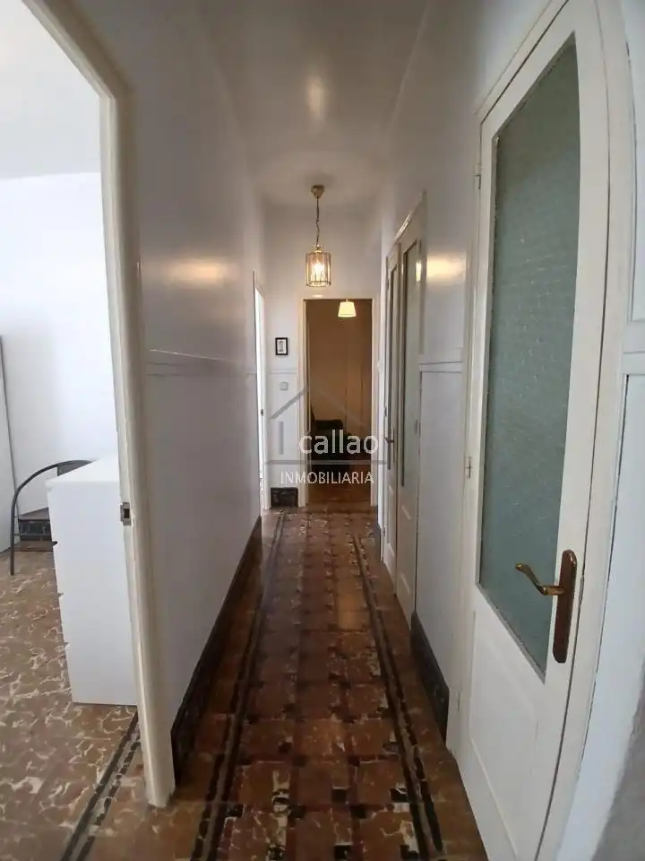 Piso de alquiler en Ferrol con Calefacción y Amueblado