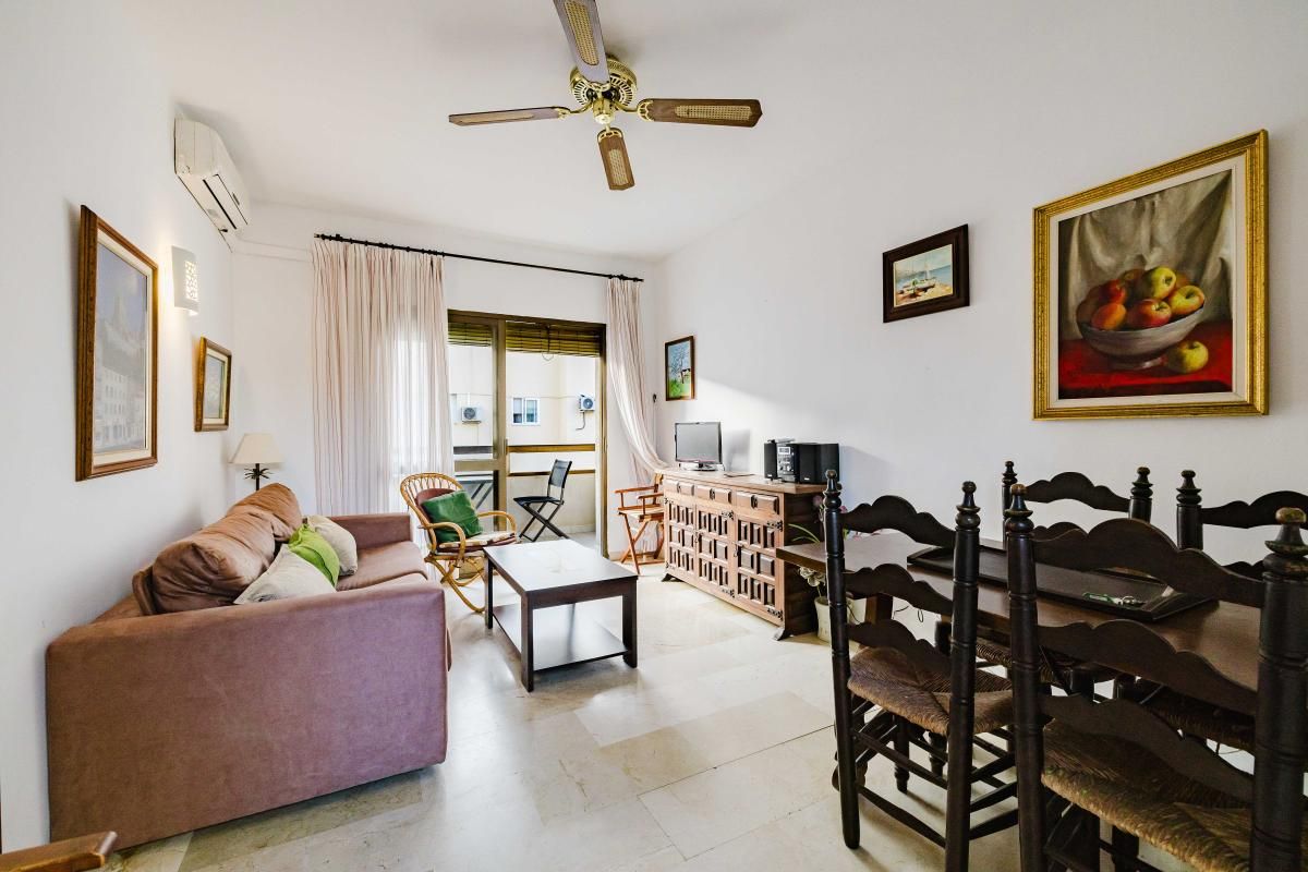 Sala de estar de Piso en venta en Nerja con Aire acondicionado, Calefacción y Terraza