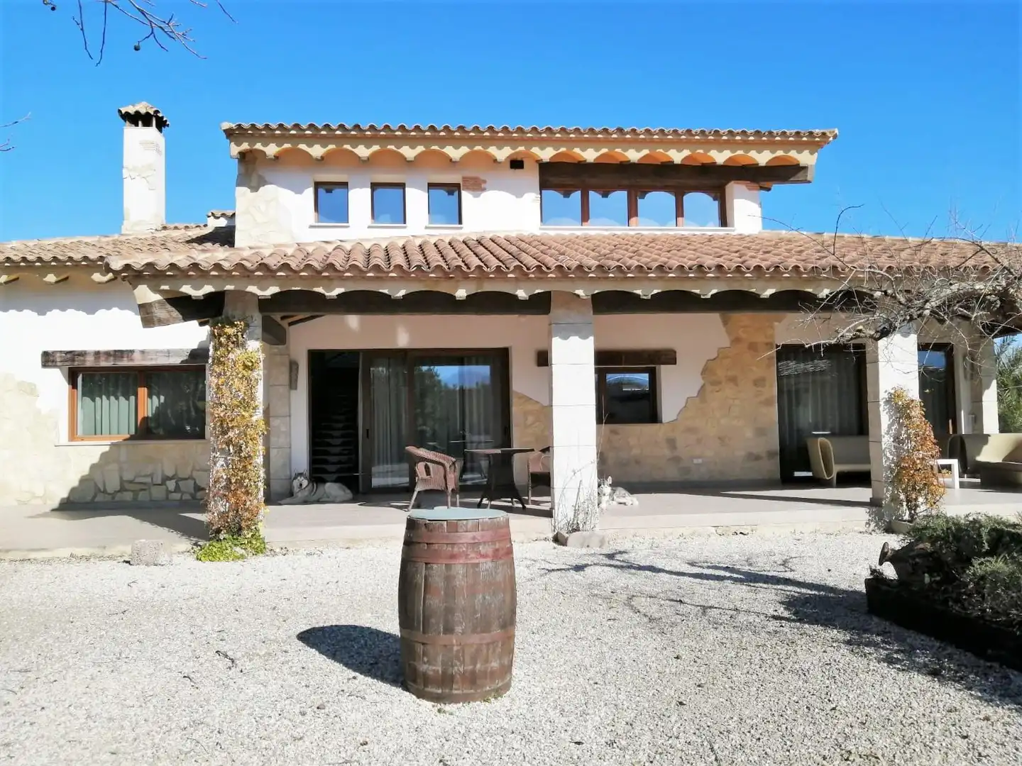 Vista exterior de Casa o chalet en venta en El Palomar con Aire acondicionado, Calefacción y Jardín privado