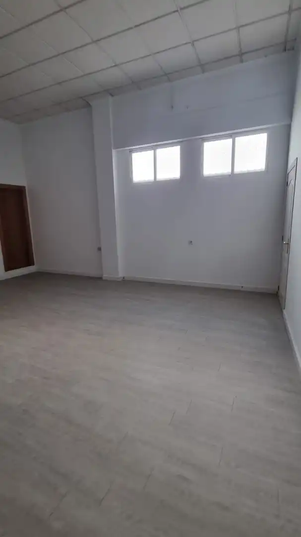 Business premises to rent in Avenida Alcalde Carlos Carbonell 9 - Bajo, imagen 2