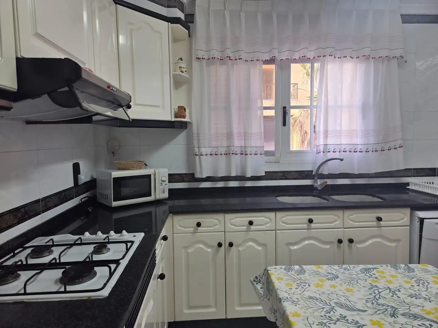 Kitchen of Houses for rent in Sueca  with Air Conditioner, Terrace and Furnished