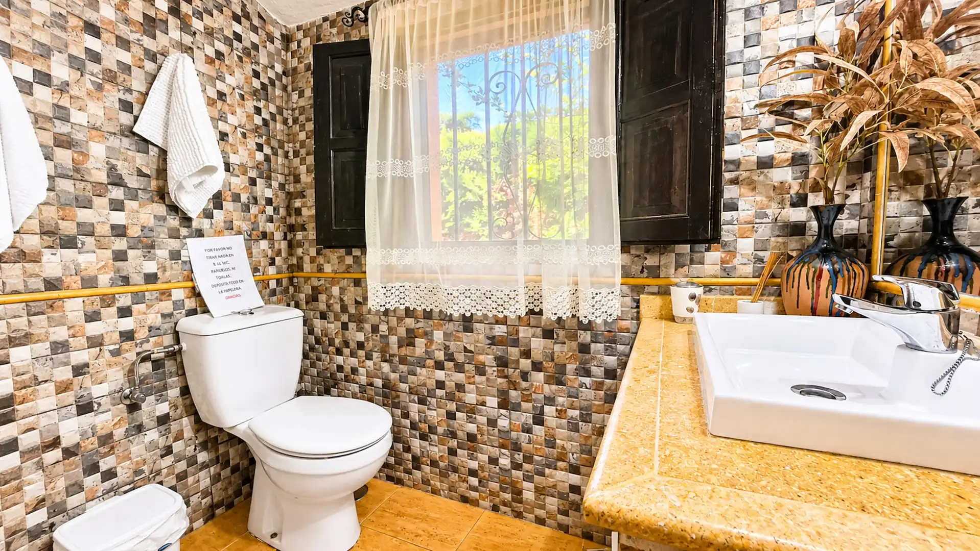 Badezimmer von Haus oder Chalet zum Verkauf in Jimena de la Frontera mit Klimaanlage und Terrasse