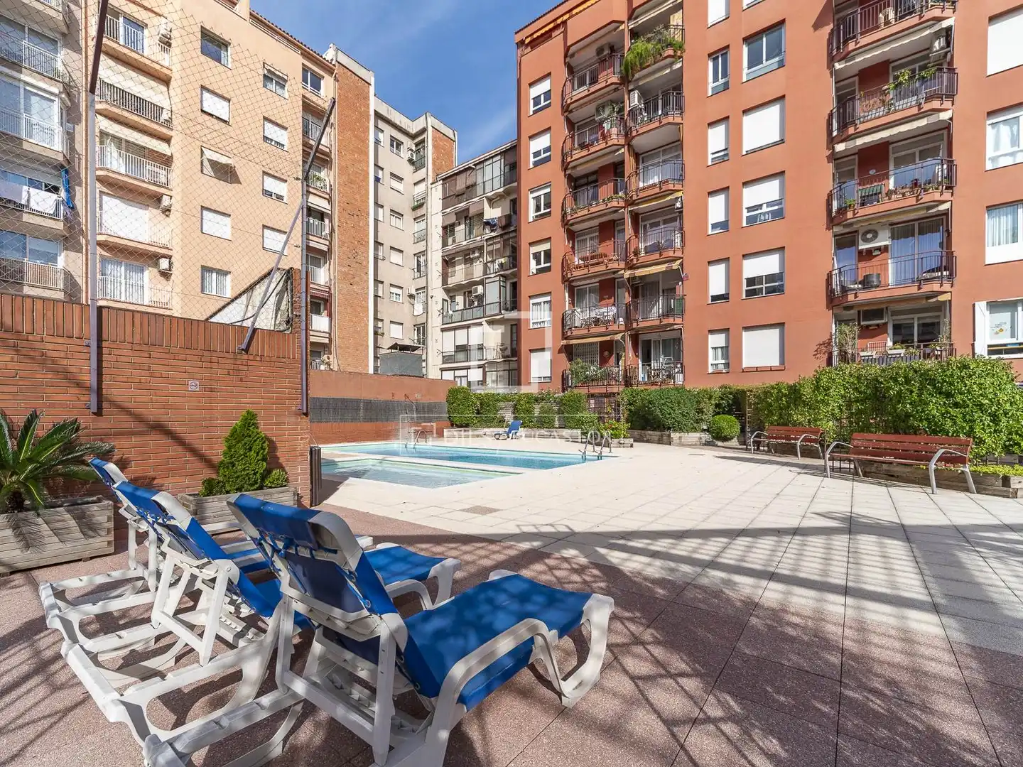 Schwimmbecken von Dachboden zum Verkauf in Barcelona mit Klimaanlage, Heizung und Terrasse