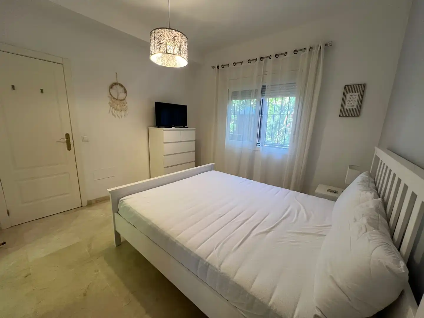 Habitación de Planta baja de alquiler en Estepona Pueblo