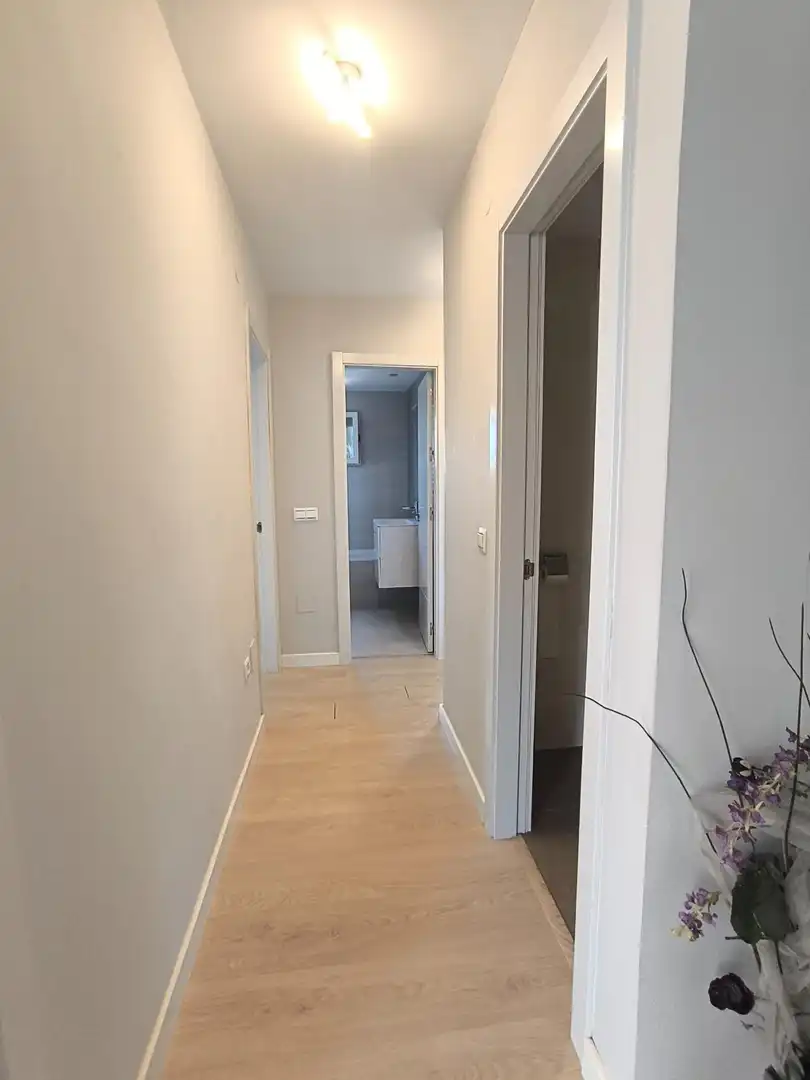 Wohnung zur Miete in Málaga mit Klimaanlage, Privatgarten und Terrasse