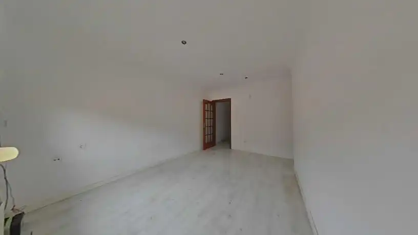 Flat for sale in Calle Miguel de Cervantes, imagen 3