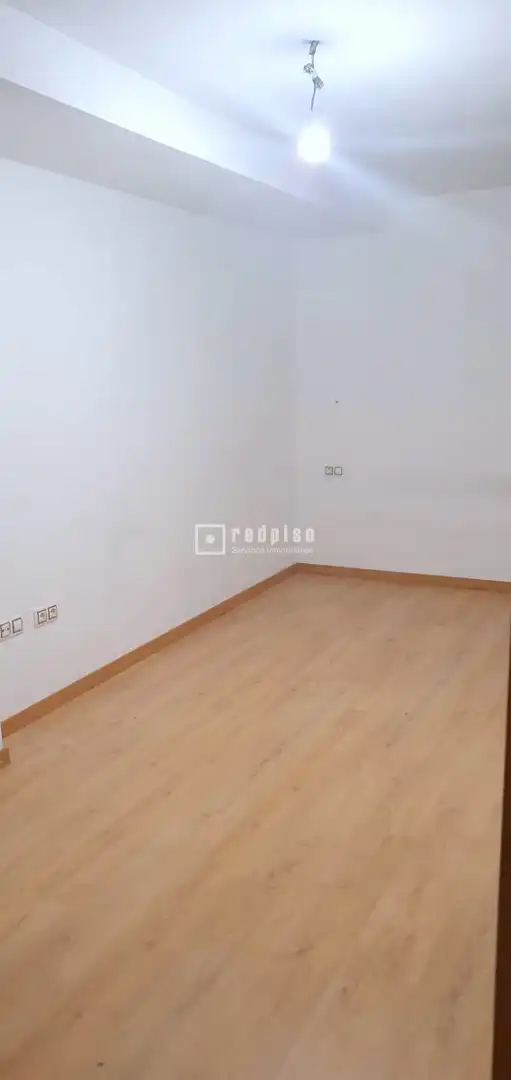 Schlafzimmer von Wohnung zum Verkauf in Yuncler mit Klimaanlage und Heizung
