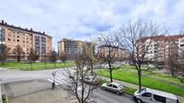 Vista exterior de Pis en venda en Gijón  amb Calefacció i Traster