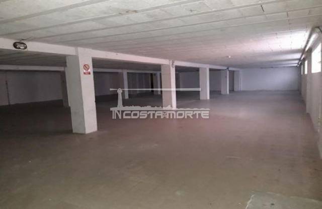 Local comercial en Venta en Cee