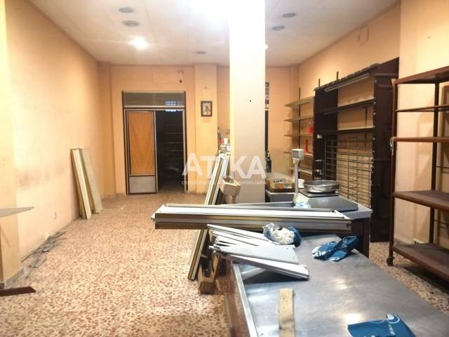 Local comercial en Venta en Sant Josep - Zona Hospital