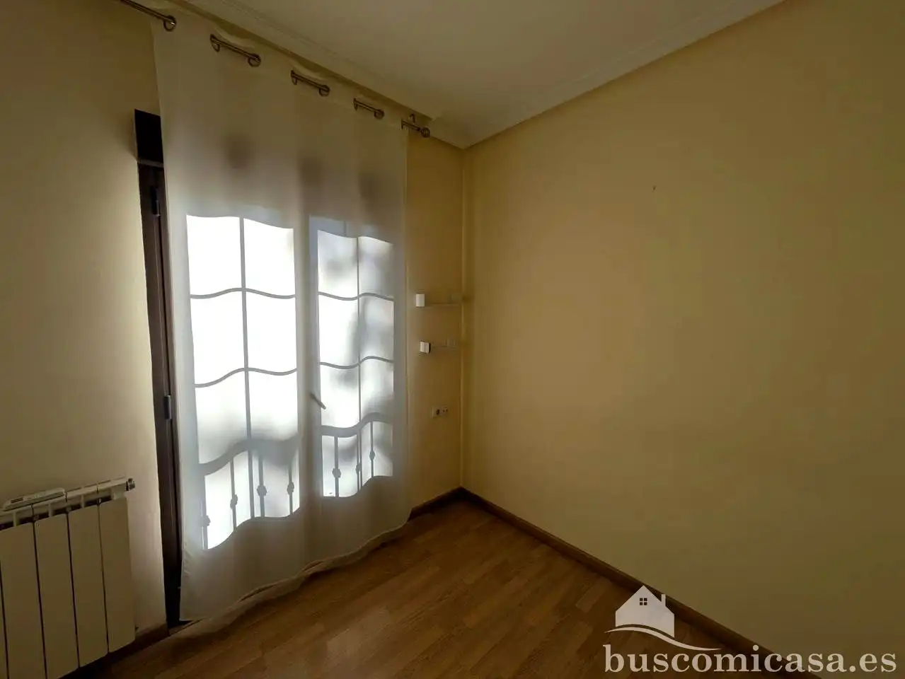 Habitación de Local de alquiler en Linares con Aire acondicionado