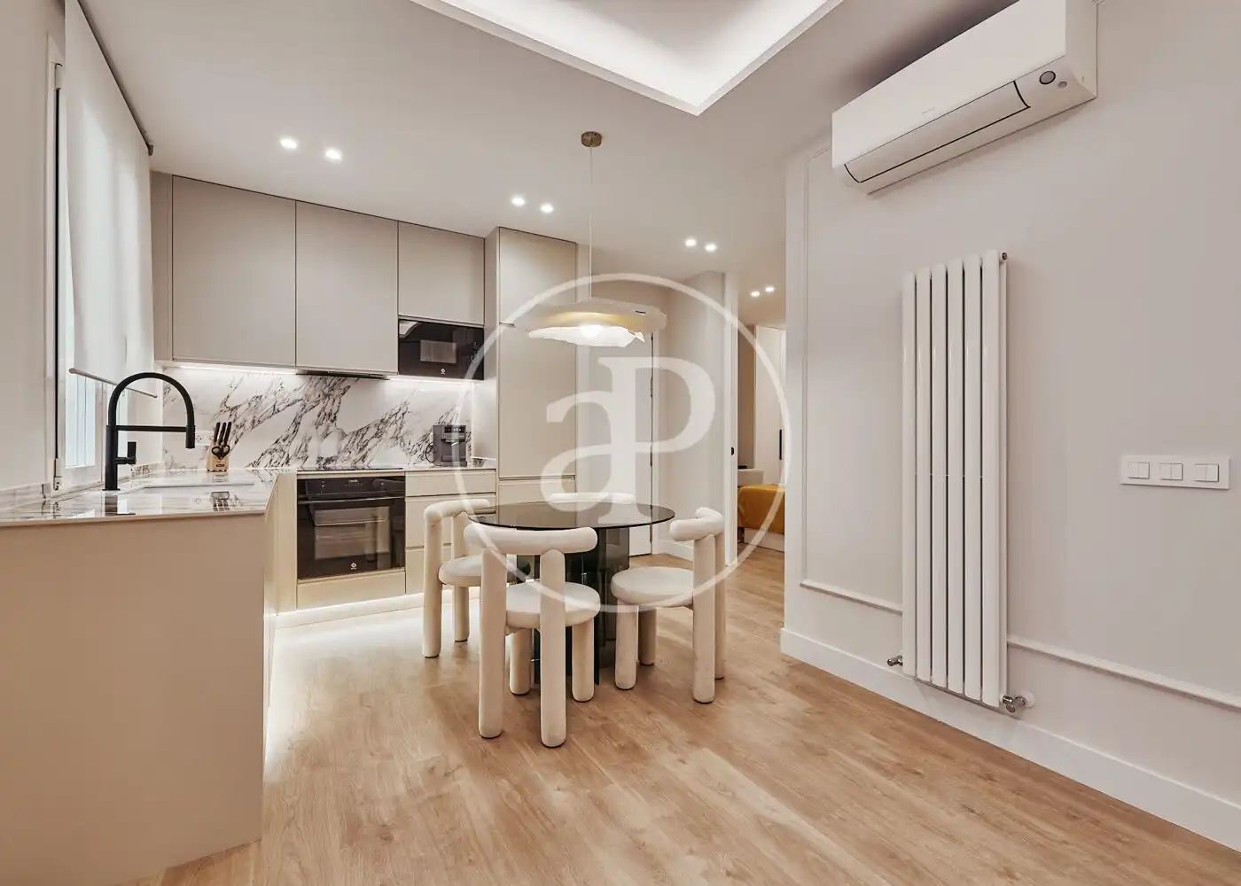 Cocina de Piso en venta en Madrid con Calefacción y Amueblado