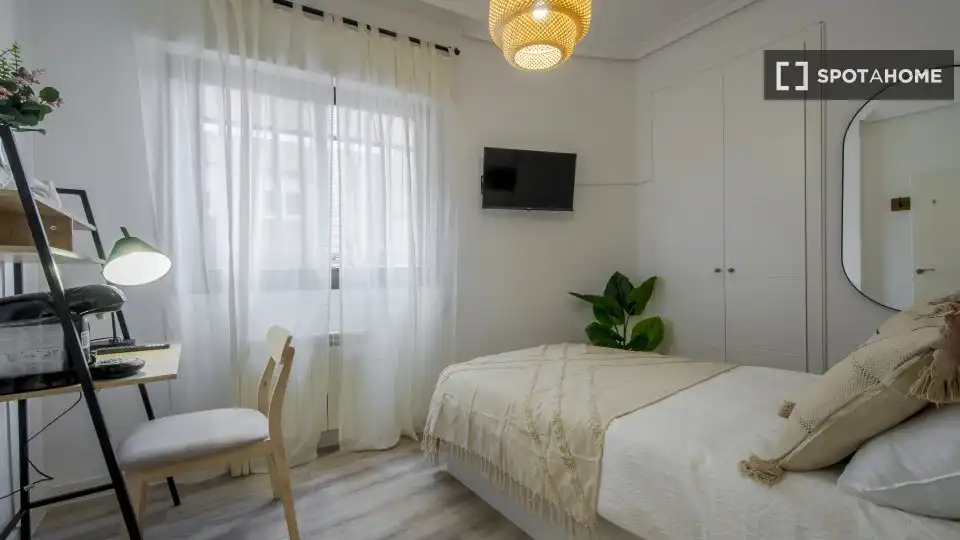 Room in Lucero