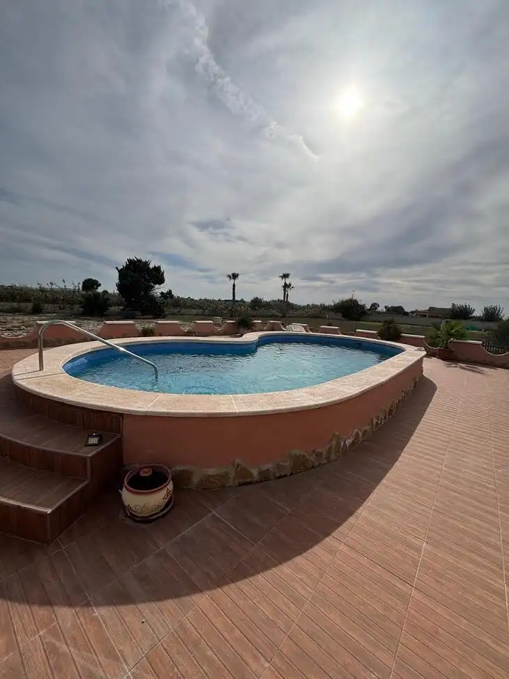 Casa rústica amb piscina en venda a Dolores, imagen 2
