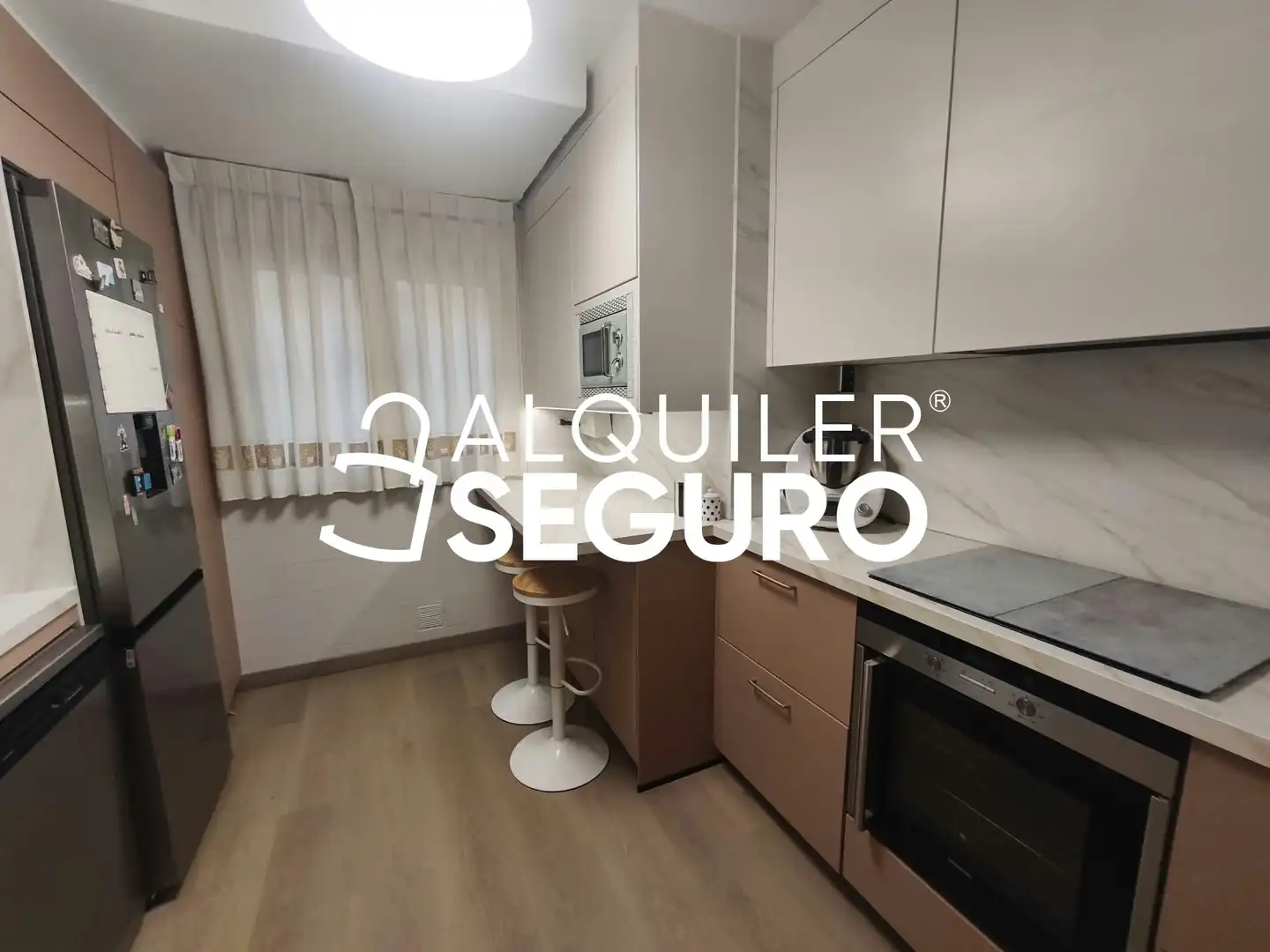 Cuina de Pis de lloguer en Zaragoza amb Aire condicionat, Calefacció i Terrassa
