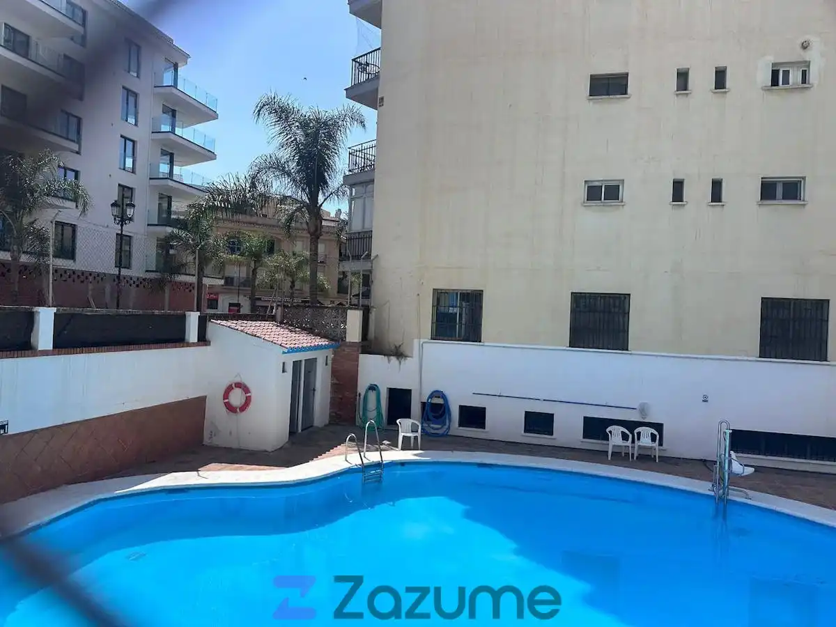 Piscina de Piso de alquiler en Fuengirola con Aire acondicionado, Parquet y Piscina