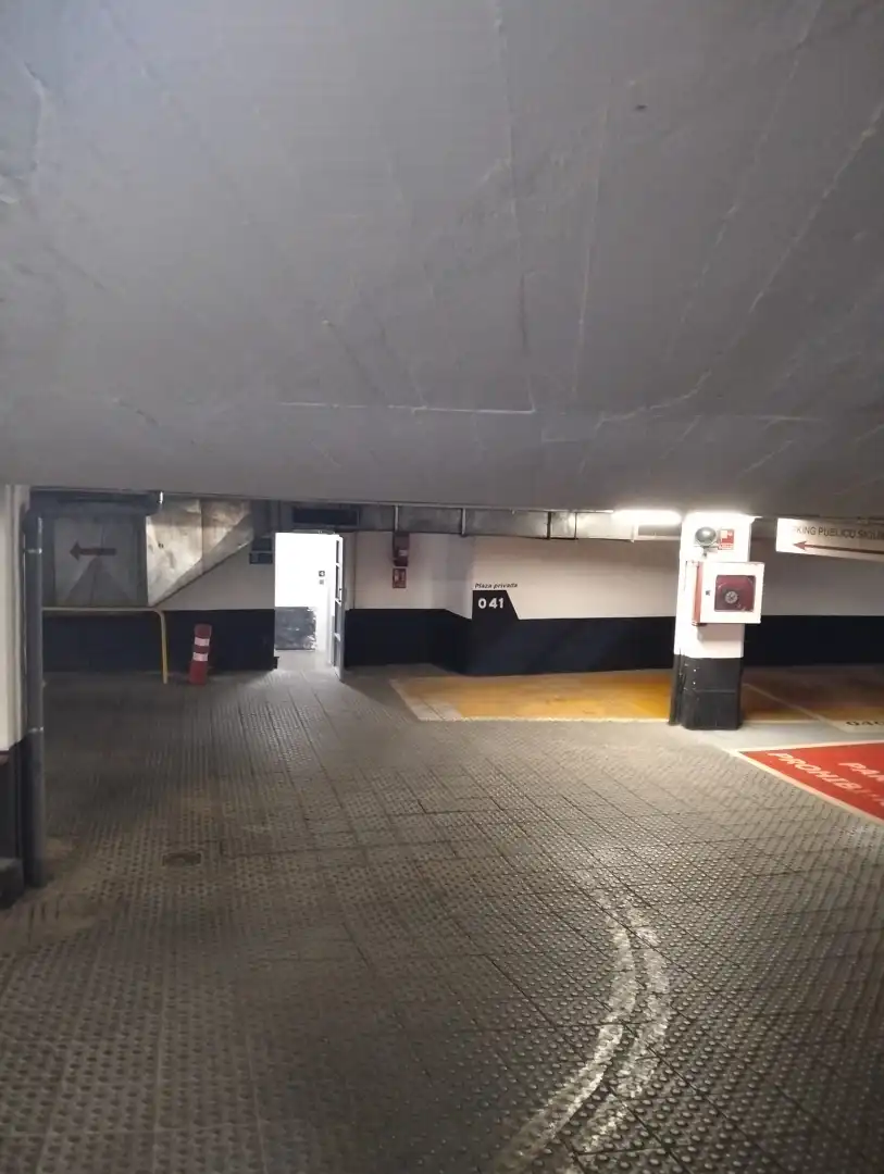 Einzelparkplatz mit Aufzug zur Miete in Calle Puente de Castañeda 5, imagen 5