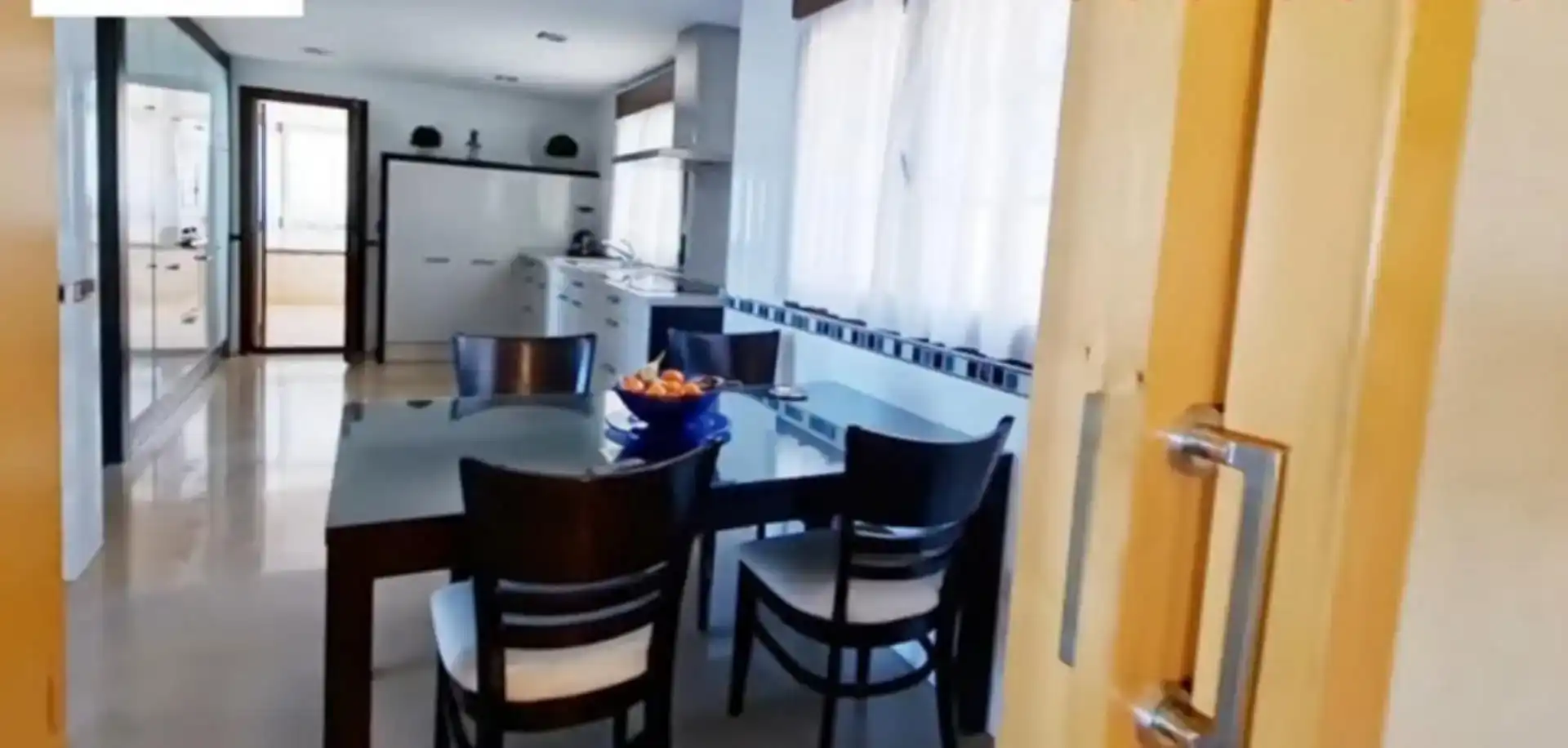 Cuina de Casa o xalet en venda en Roquetas de Mar amb Aire condicionat i Balcó