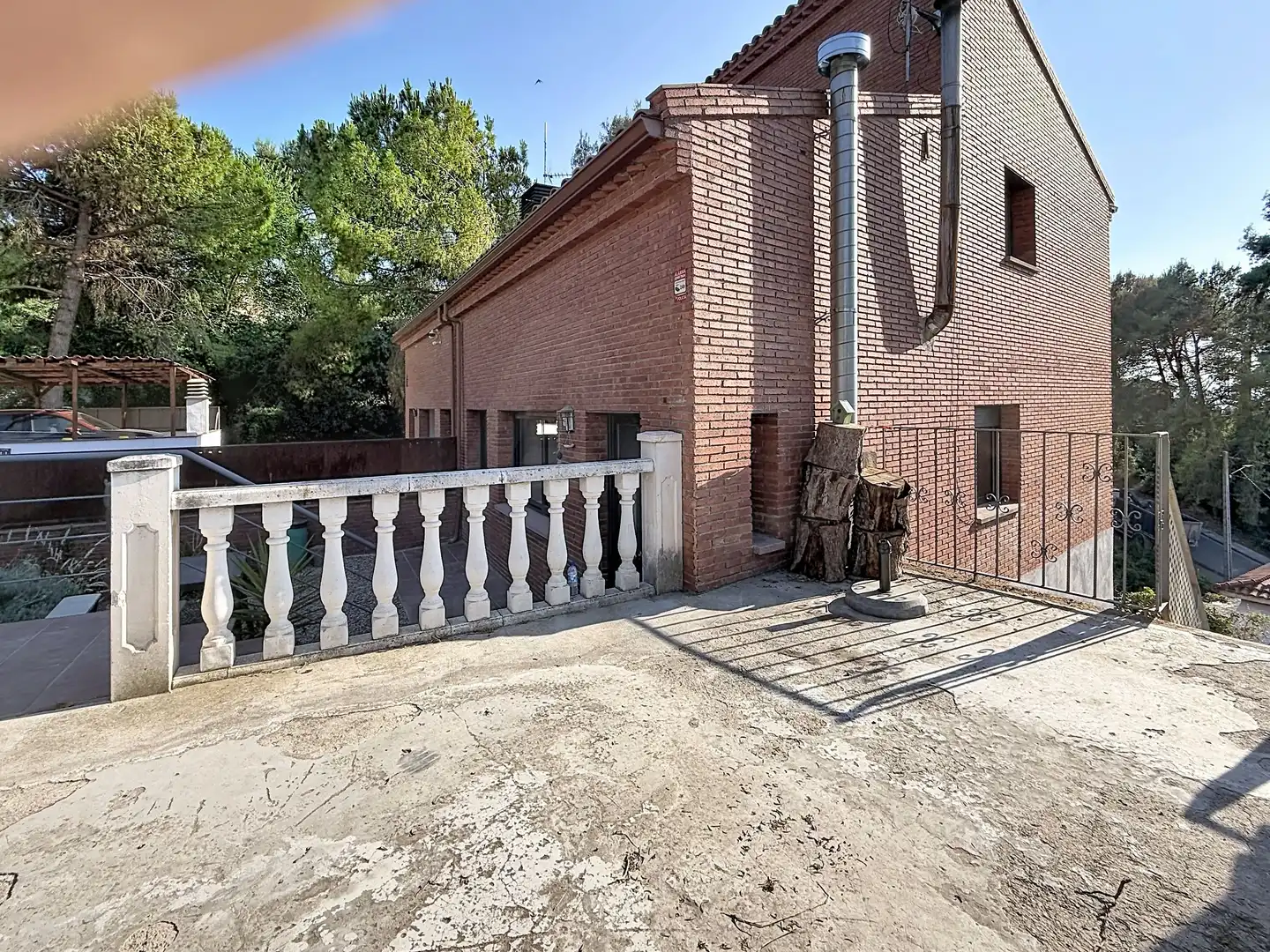 Vista exterior de Casa o chalet en venta en Terrassa con Calefacción y Terraza