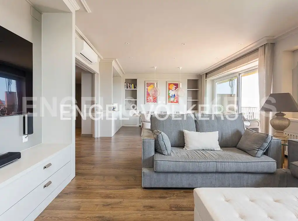 Sala d'estar de Àtic en venda en Barcelona amb Aire condicionat, Calefacció i Jardí privat