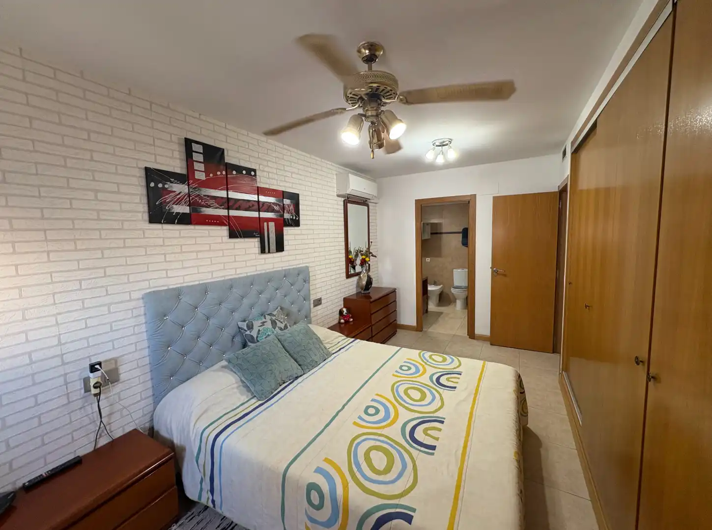 Habitación de Piso en venta en Castellón de la Plana / Castelló de la Plana con Aire acondicionado, Calefacción y Horno
