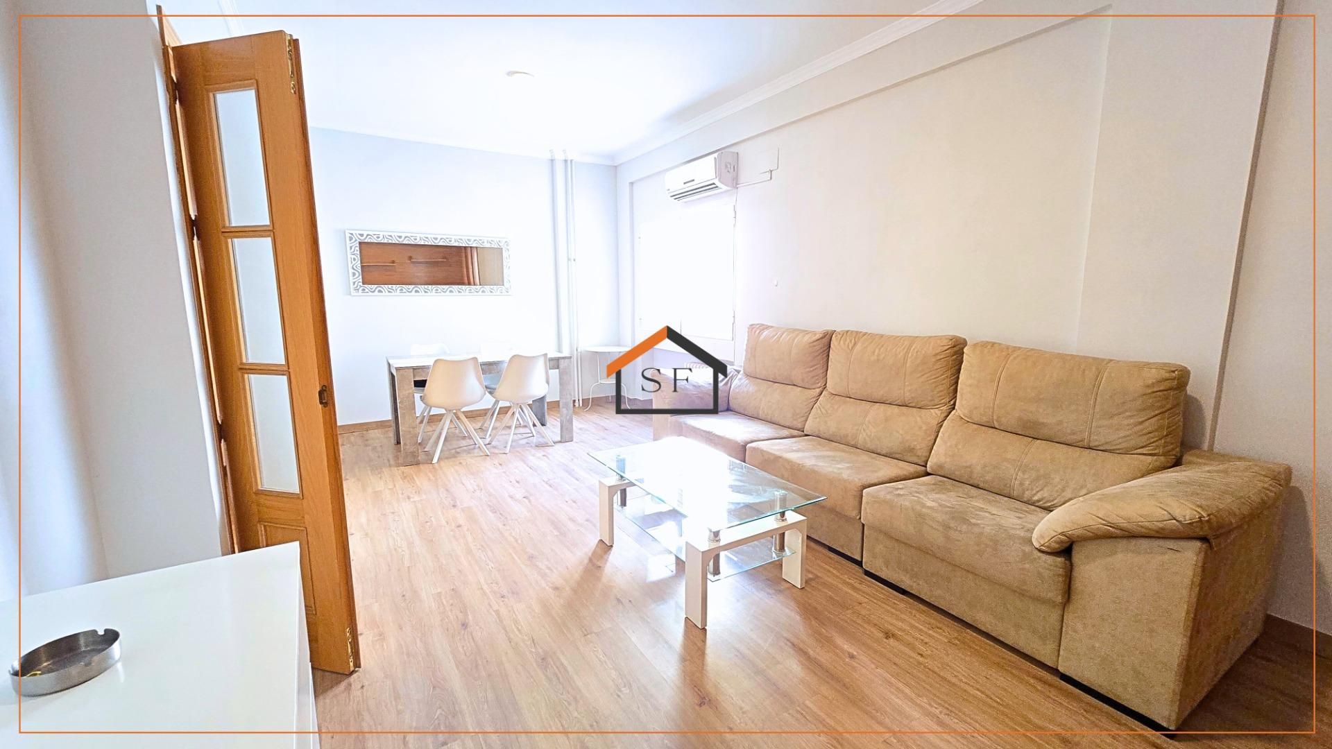 Living room of Flat for rent in  Madrid Capital  with Furnished
