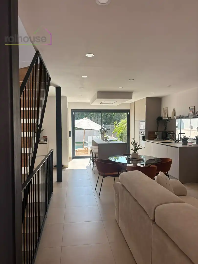 Sala d'estar de Casa adosada de lloguer en  Palma de Mallorca amb Aire condicionat, Terrassa i Traster