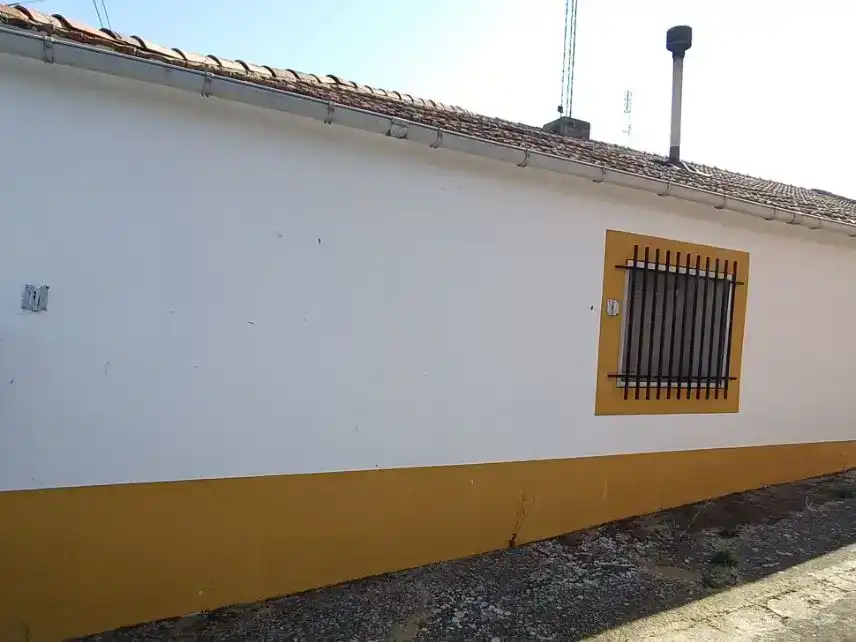 Vista exterior de Piso en venta en Frades de la Sierra con Trastero y Amueblado