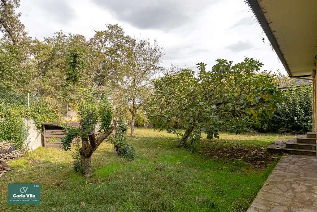 Casa o chalet en venta en Lugo con Calefacción, Jardín privado y Parquet