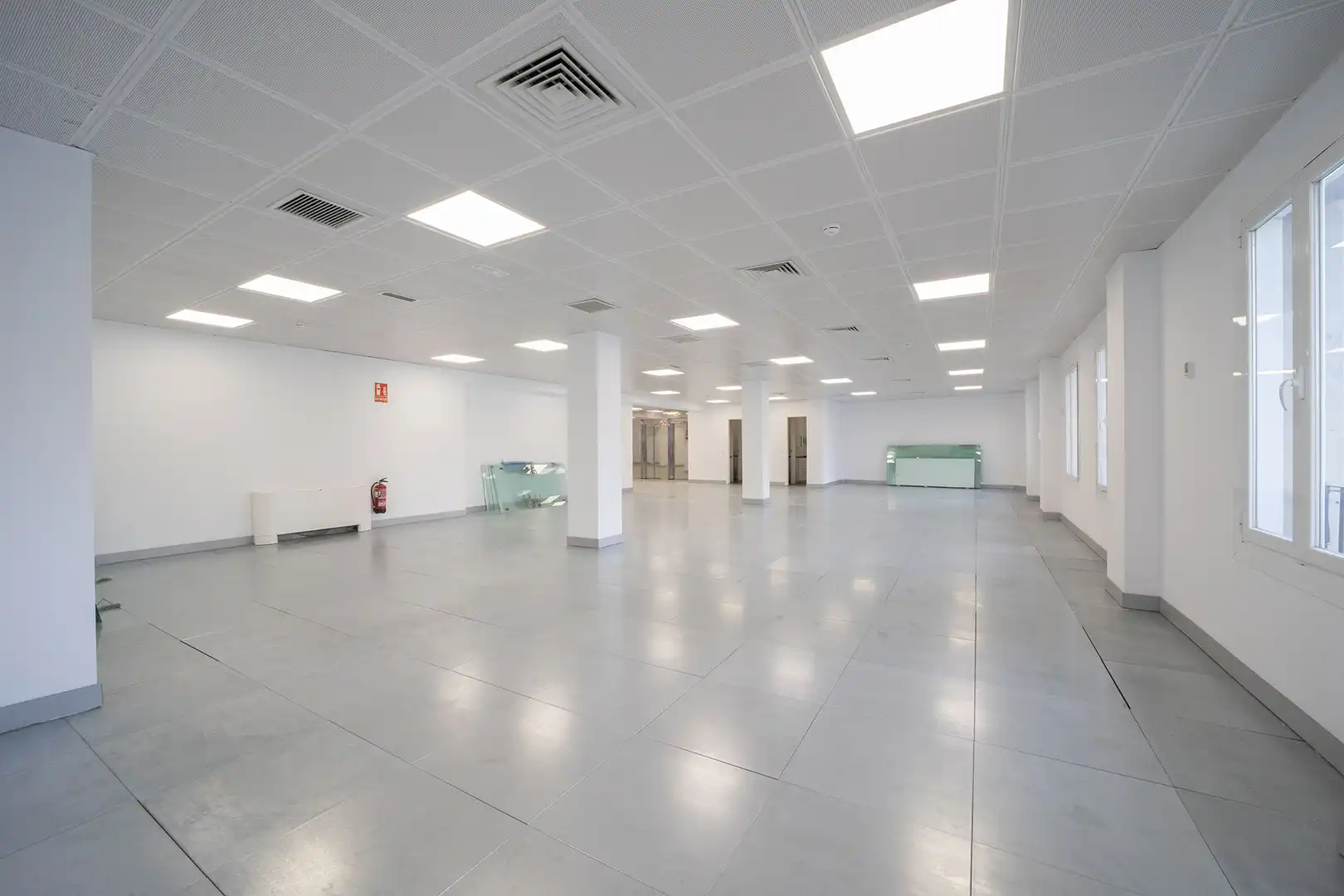 Office for rent in Madrid  with Air Conditioner and Heating