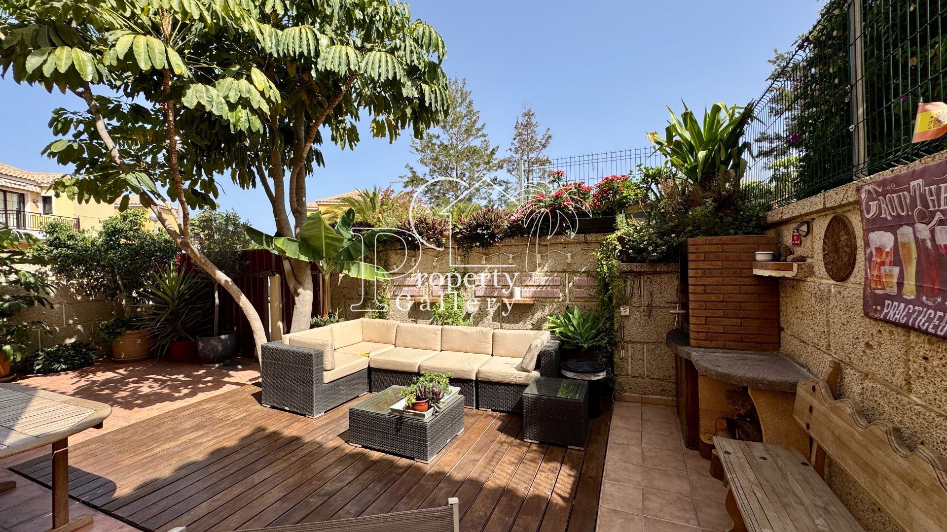 Terrace of House or chalet for sale in Arona  with Air Conditioner, Private garden and Terrace