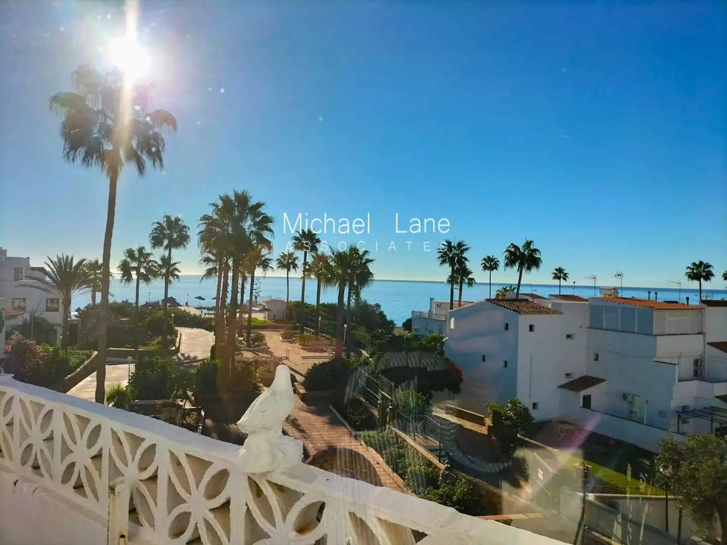 Reihenhaus mit Pool zum Verkauf in Urbanización Playa Paraíso