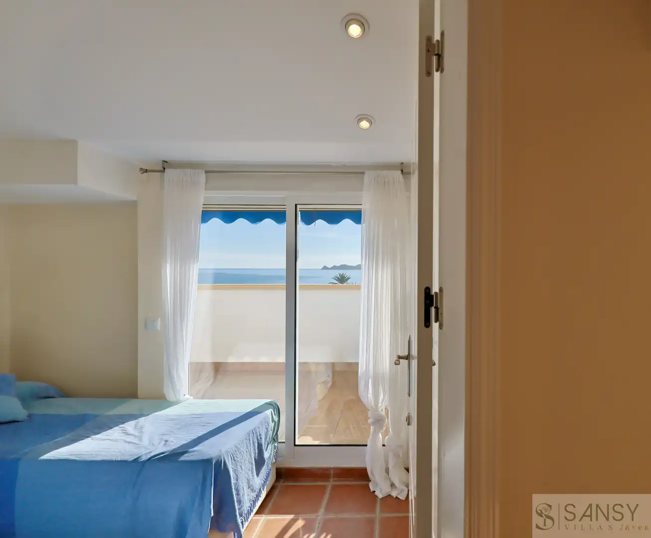 Dormitori de Apartament en venda en Jávea / Xàbia amb Terrassa i Piscina comunitària