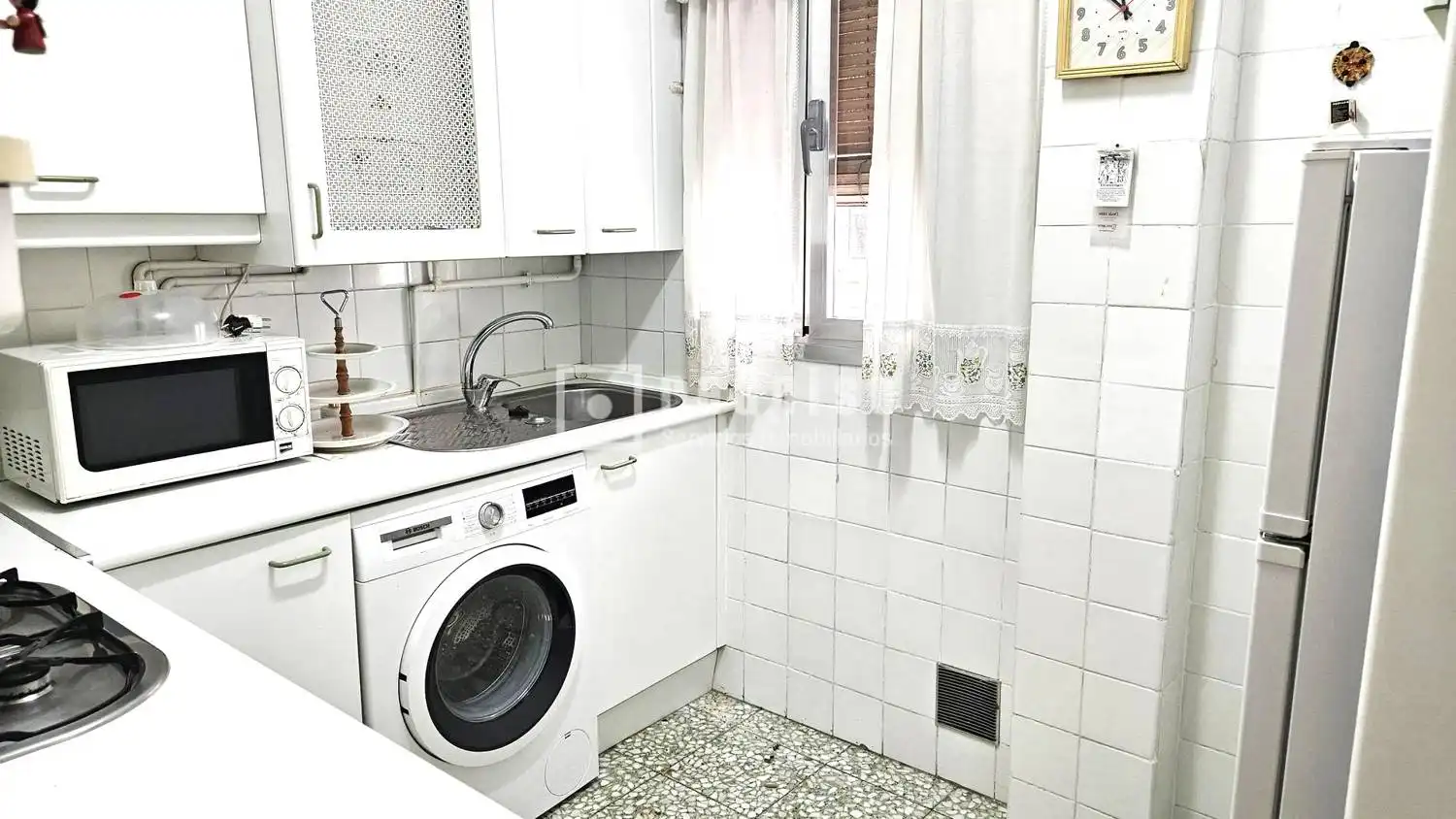 Kitchen of Flat for sale in Madrid  with Heating, Parquet flooring and Terrace