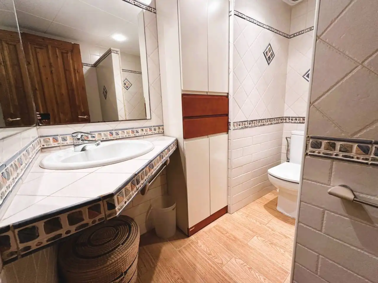 Baño de Piso en venta en L'Estartit con Aire acondicionado, Parquet y Terraza