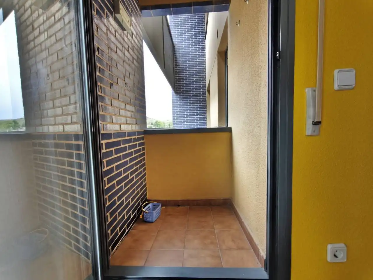 Balcony of Flat for sale in Burgos  with Heating, Parquet flooring and Terrace