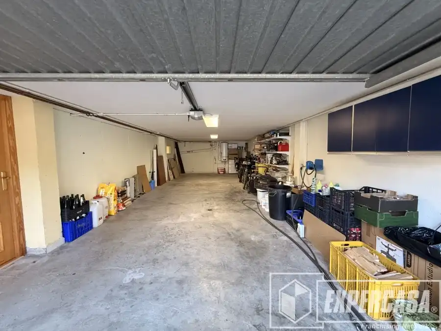 Aparcament de Casa o xalet en venda en Riba-roja de Túria amb Aire condicionat, Calefacció i Terrassa