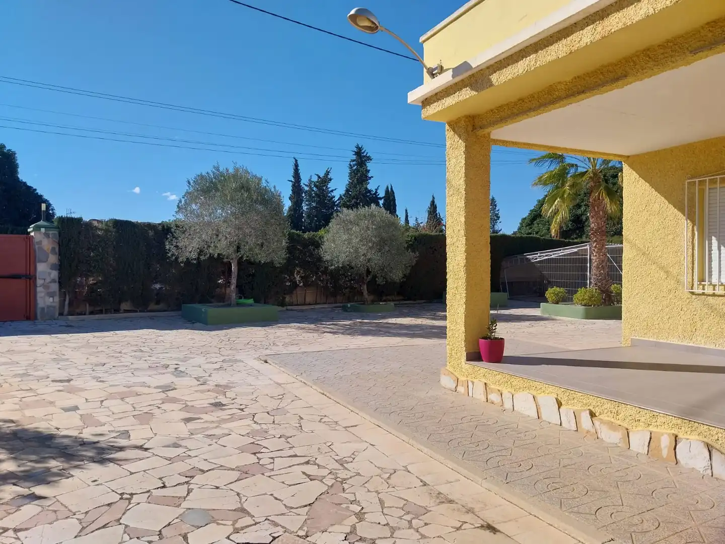 Vista exterior de Casa o chalet en venta en Elche / Elx con Aire acondicionado, Calefacción y Jardín privado