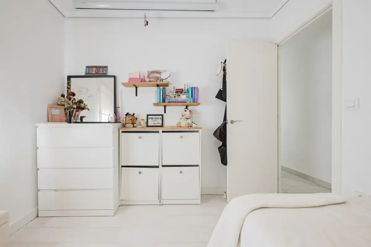 Habitación de Piso en venta en Sevilla con Aire acondicionado, Calefacción y Trastero