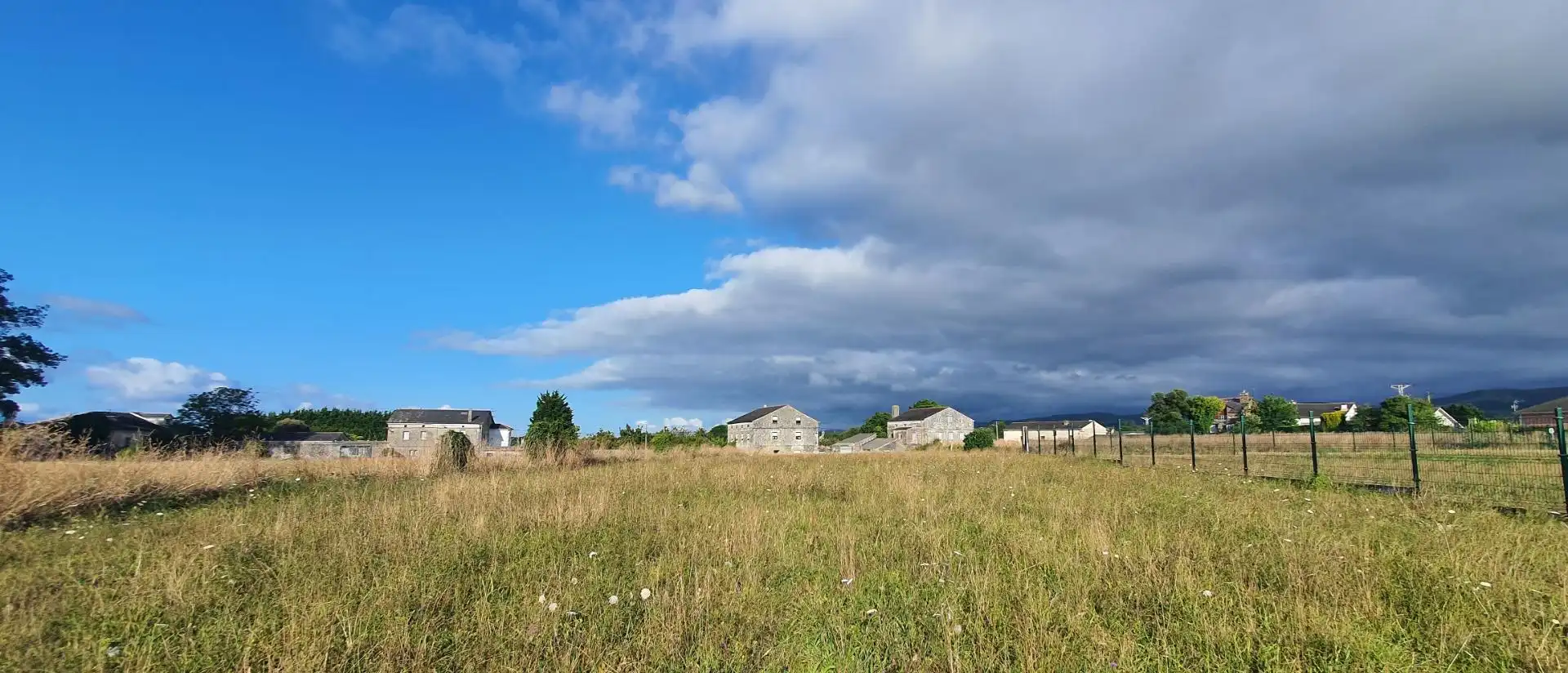 Finca rústica en venta en Castropol con Jardín privado, Trastero y Balcón